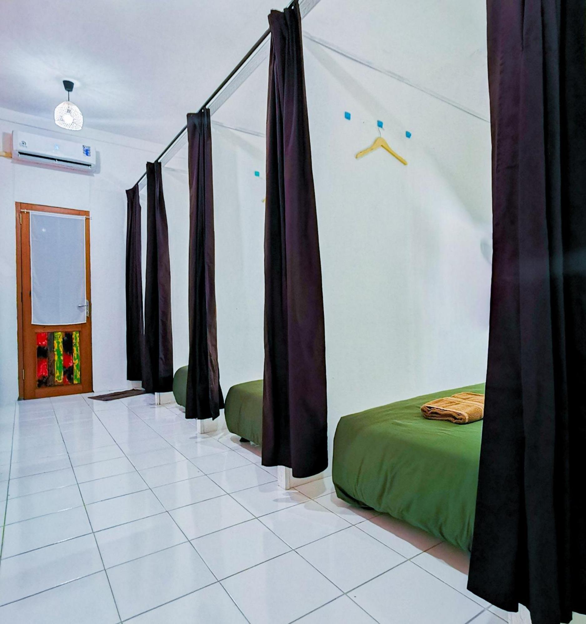 Hostel Snooze Ijen Banyuwangi  Exterior foto